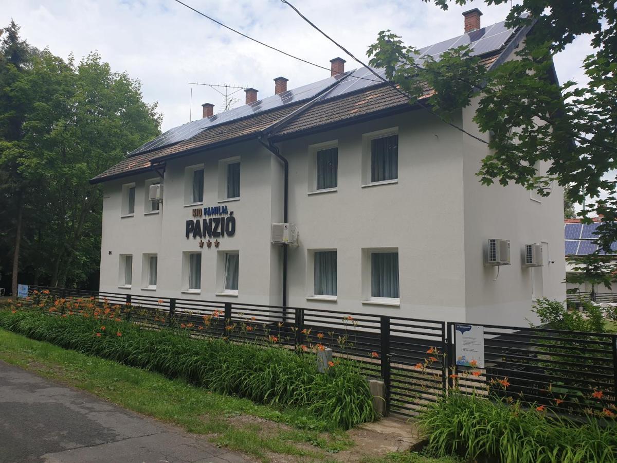 Kid Familia Panzio Balatonszarszo Bed & Breakfast Exterior photo